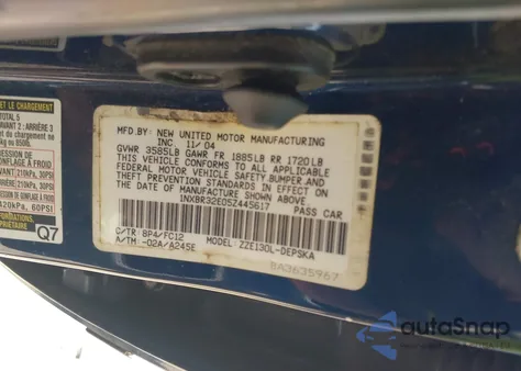 2005 Toyota Corolla S z USA, uszkodzony, nr VIN 1NXBR32E05Z445617